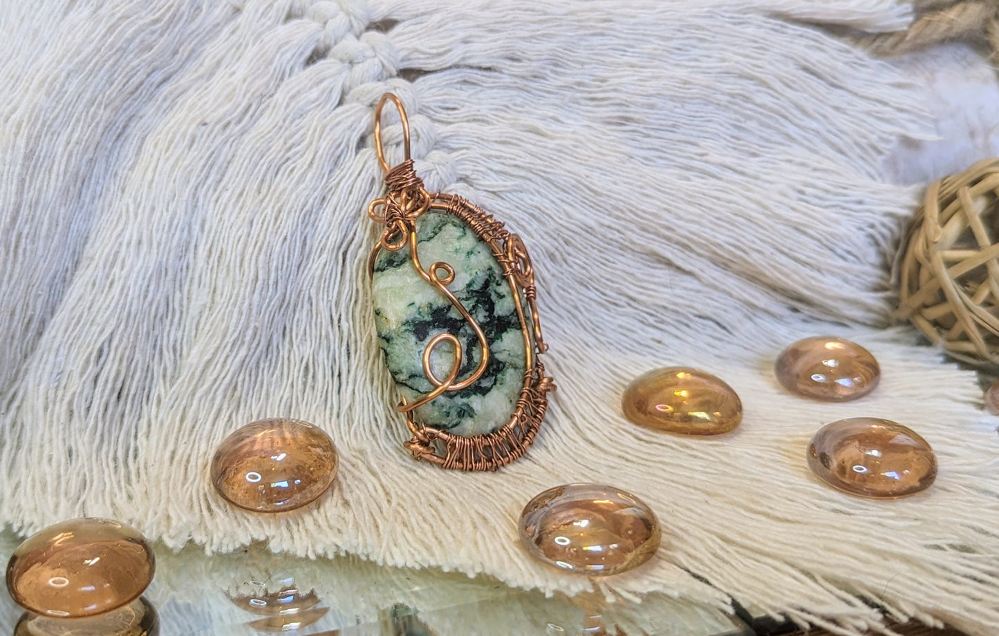 Elegant Mossy Agate with Copper